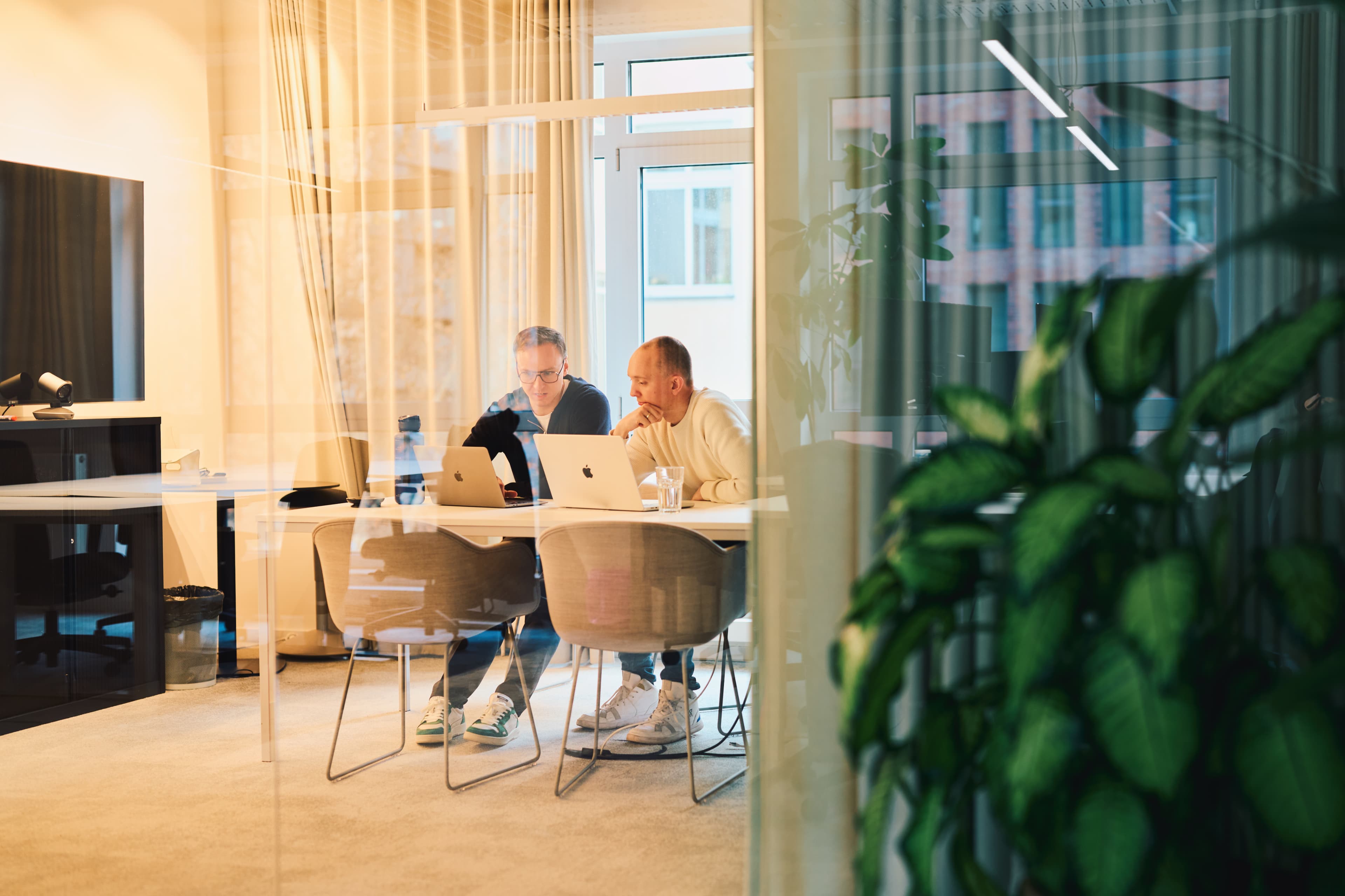 subHeroMultiImageText-679b9f8da68cddc64105708f